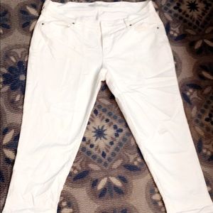 Old navy white boyfriend jeans